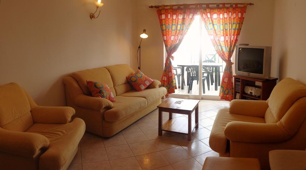 Apartamento Avenida Da Liberdade Albufeira Bilik gambar